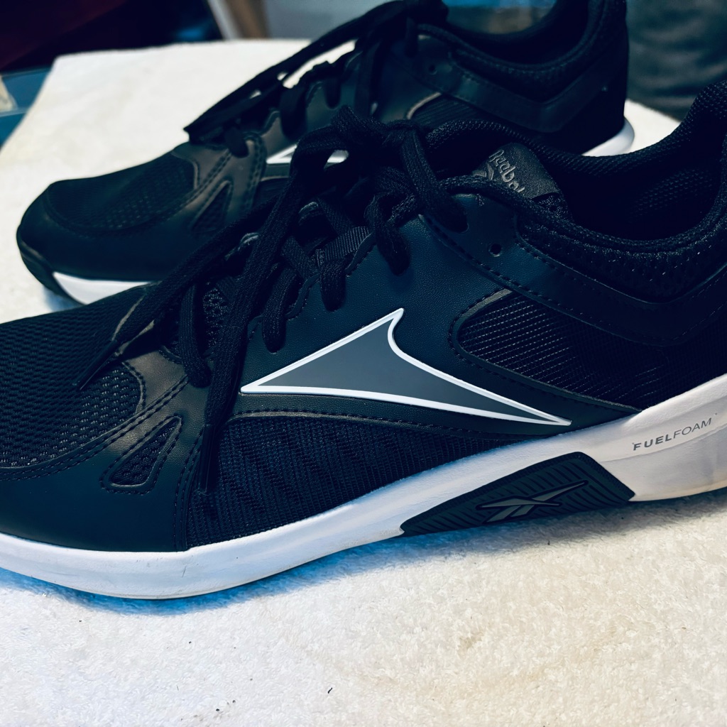 Brand New Mens Sneakers By Reebok  Size 12  Box 76